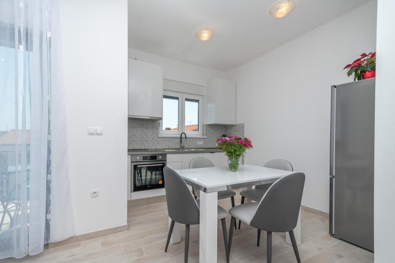 Apartman Pjer Trogir Exterior foto